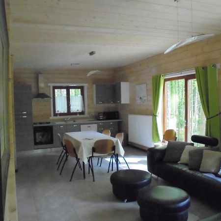 Gite Le Sous-Bois Cerfontaine Eksteriør billede